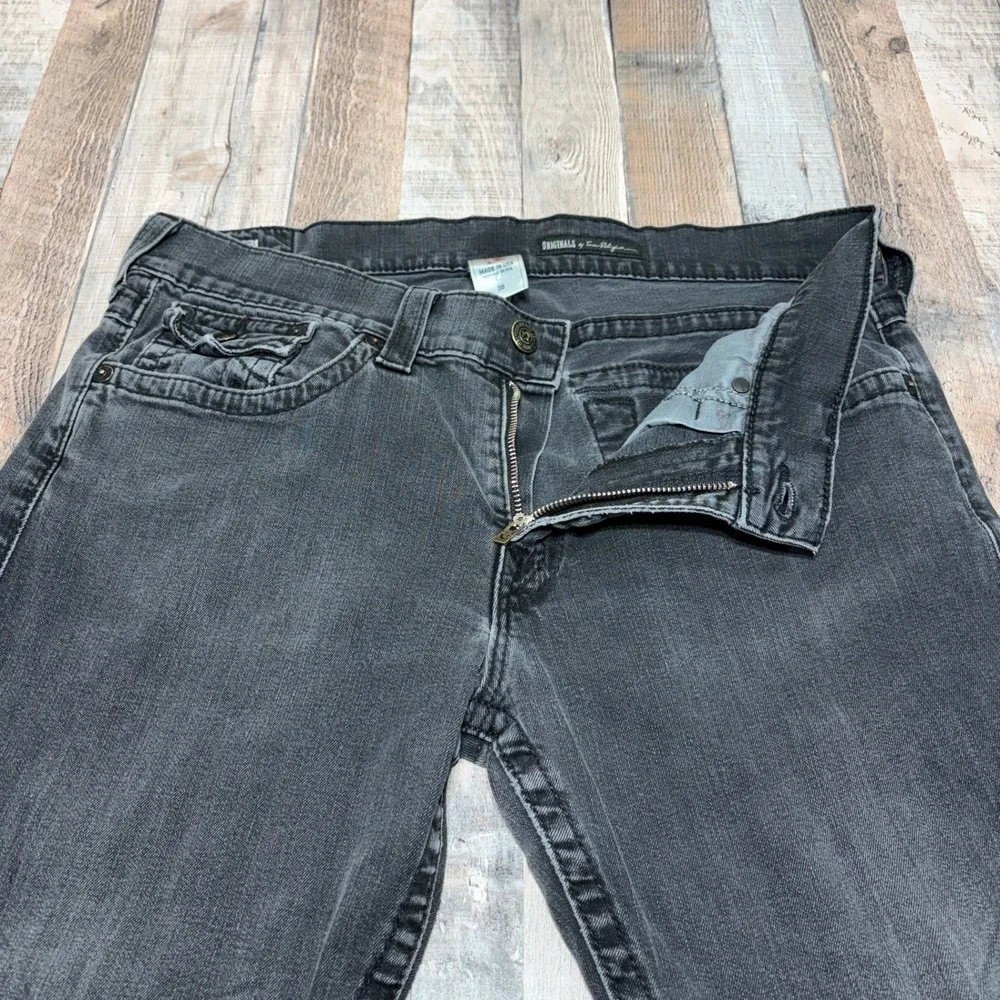 True Religion Ricky Jeans Mens 36x32 Gray Straight Leg Made in USA Faded Denim